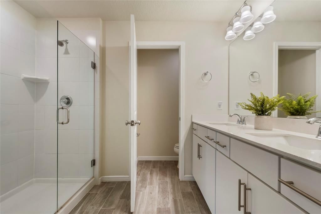 Image 36 of property listing at 14390 ORCHID ISLAND DRIVE, Orlando, FL 32827