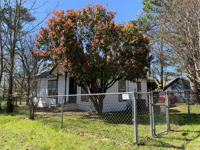 630 E Acheson Street, Denison, TX 75021