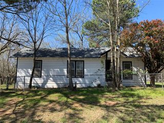 630 E Acheson Street, Denison, TX 75021