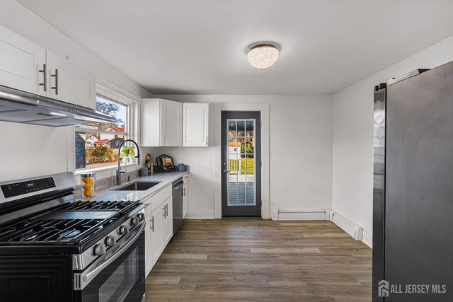 21 Henry Street, Freehold, NJ 07728