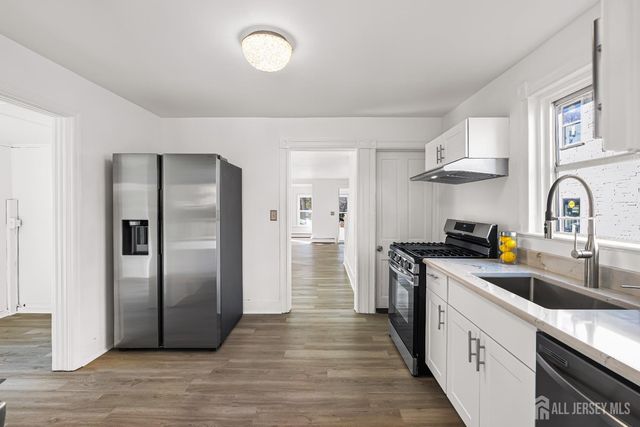 21 Henry Street, Freehold, NJ 07728