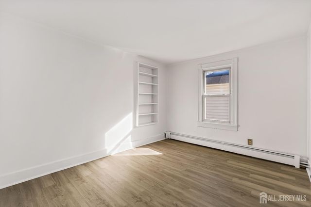 21 Henry Street, Freehold, NJ 07728