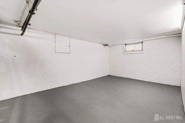 21 Henry Street, Freehold, NJ 07728