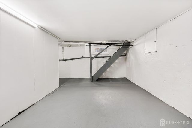 21 Henry Street, Freehold, NJ 07728