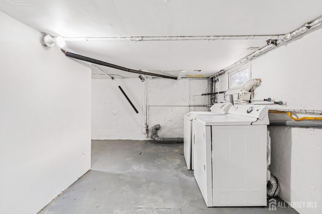 21 Henry Street, Freehold, NJ 07728