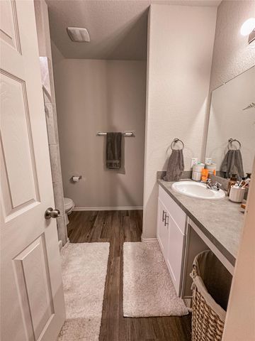 9961 Spring Creek Road, Cleveland, TX 77327