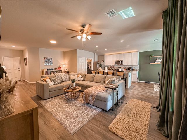 9961 Spring Creek Road, Cleveland, TX 77327