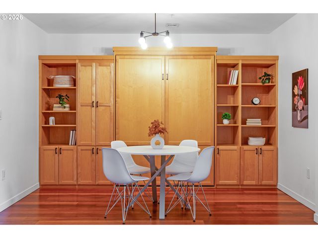 1030 Nw JOHNSON St 201, Portland, OR 97209