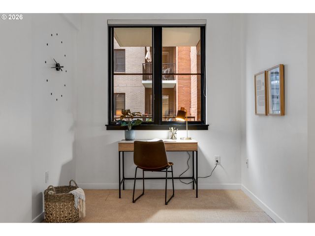 1030 Nw JOHNSON St 201, Portland, OR 97209