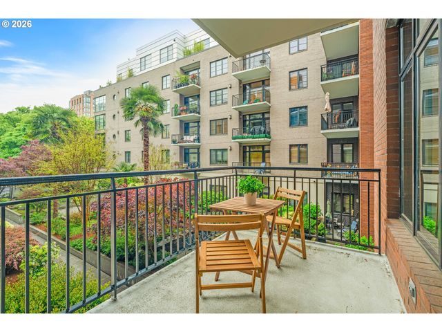 1030 Nw JOHNSON St 201, Portland, OR 97209