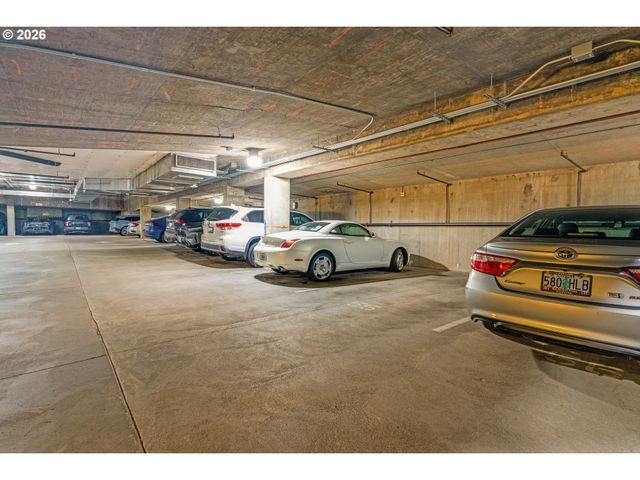 1030 Nw JOHNSON St 201, Portland, OR 97209