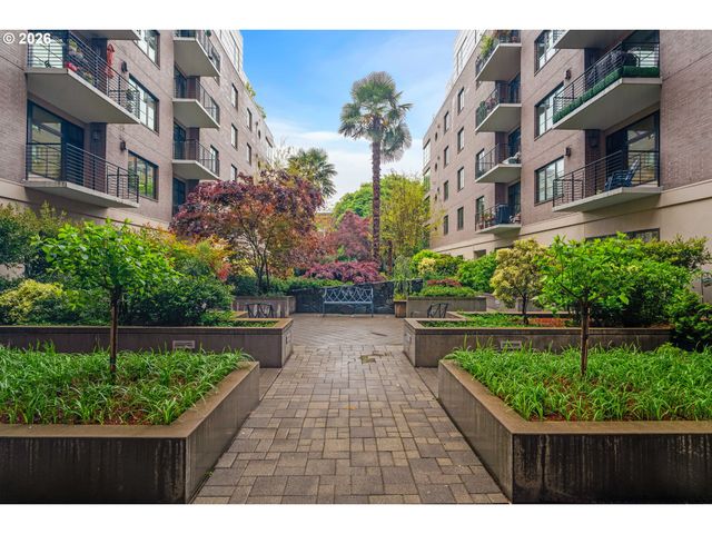 1030 Nw JOHNSON St 201, Portland, OR 97209