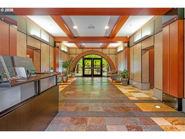 1030 Nw JOHNSON St 201, Portland, OR 97209