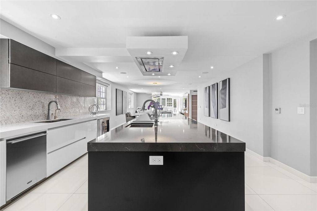 Image 3 of property listing at 1214 MAGDALENA AVENUE 2, San Juan, PR 00907