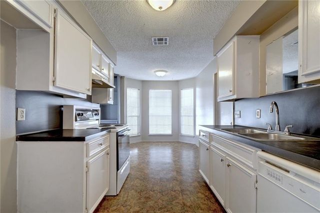 3916 Stoney HL, Round Rock, TX 78681