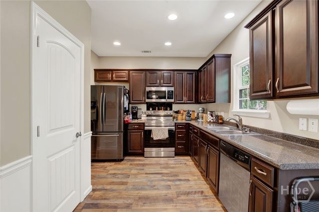 1564 Bradley Blvd, Savannah, GA 31419