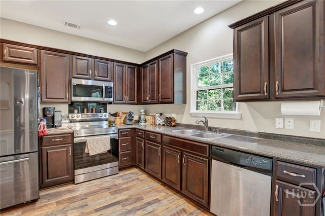 1564 Bradley Blvd, Savannah, GA 31419