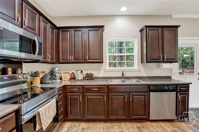 1564 Bradley Blvd, Savannah, GA 31419