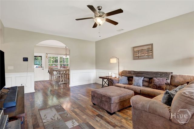 1564 Bradley Blvd, Savannah, GA 31419