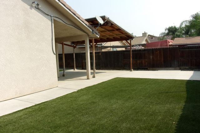 5619 W University Avenue, Fresno, CA 93722
