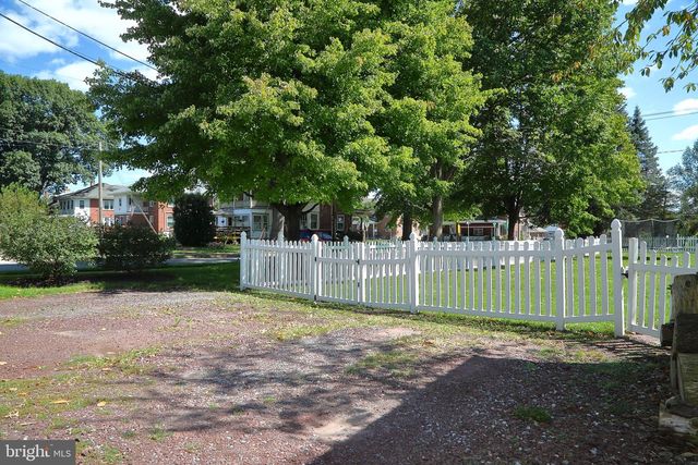 222 N 6TH ST, Denver, PA 17517