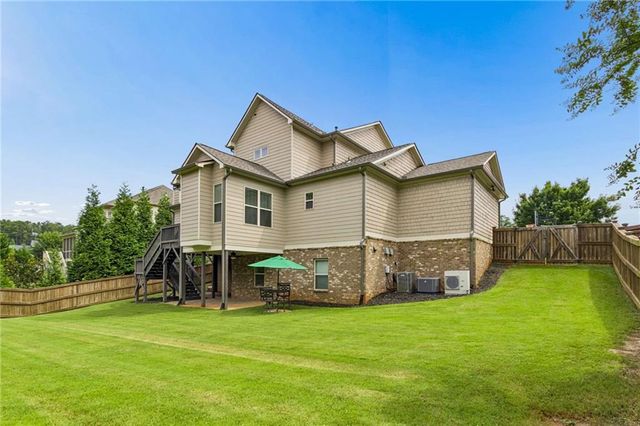 1045 Etris Manor Drive, Roswell, GA 30075