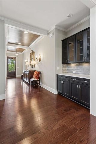 1045 Etris Manor Drive, Roswell, GA 30075