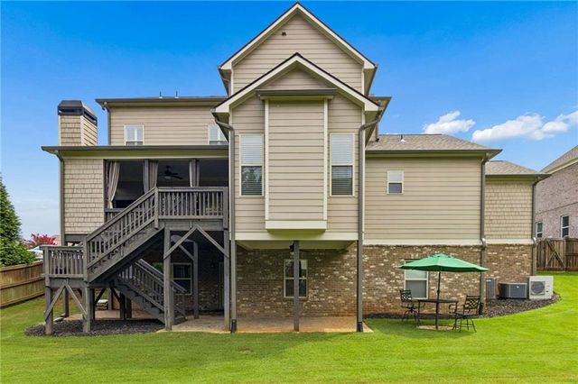1045 Etris Manor Drive, Roswell, GA 30075