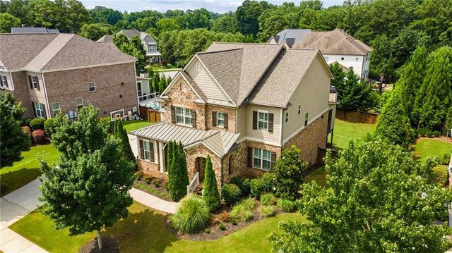 1045 Etris Manor Drive, Roswell, GA 30075