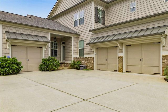 1045 Etris Manor Drive, Roswell, GA 30075