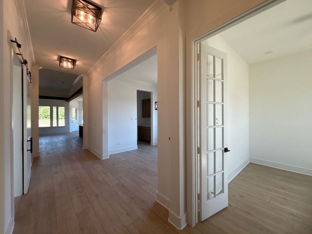 700 Deer Dale Court, Van Alstyne, TX 75495