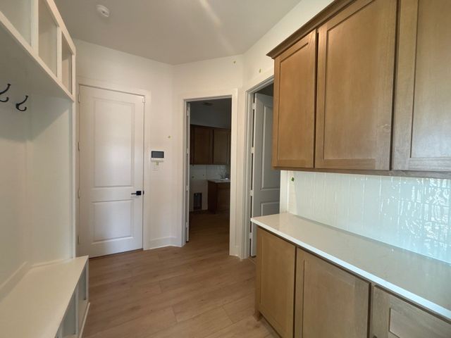 700 Deer Dale Court, Van Alstyne, TX 75495