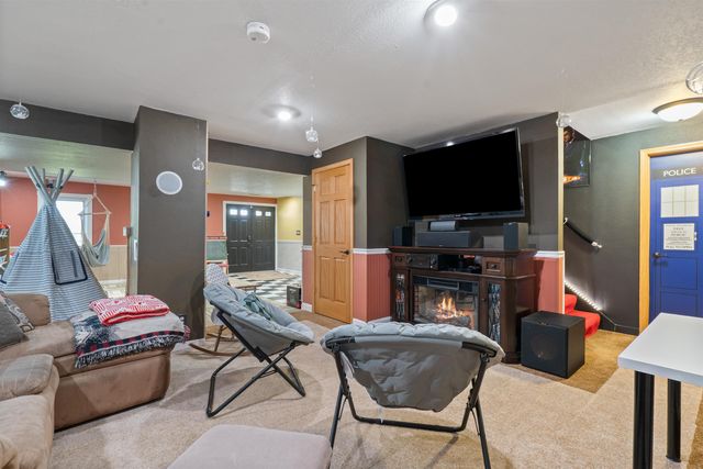 3413 Pheasant Drive, Cedar Falls, IA 50613