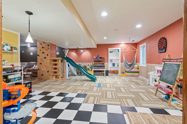 3413 Pheasant Drive, Cedar Falls, IA 50613