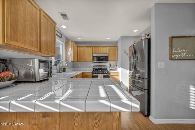 1431 Honey Locust Avenue, Gardnerville, NV 89410