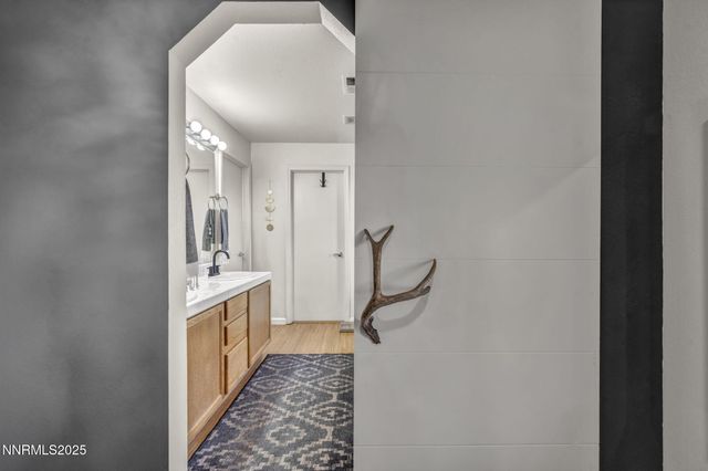 1431 Honey Locust Avenue, Gardnerville, NV 89410