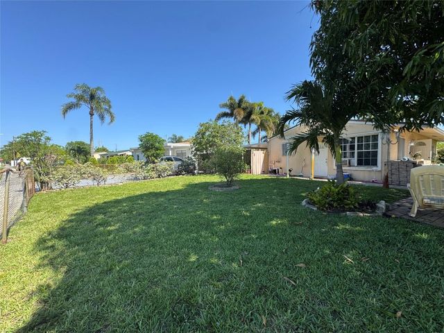 500 NE 59th Street, Oakland Park, FL 33334