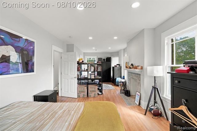 2400 Edison, Detroit, MI 48206