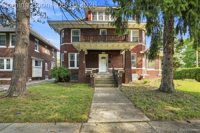 2400 Edison, Detroit, MI 48206