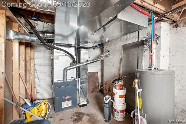 2400 Edison, Detroit, MI 48206