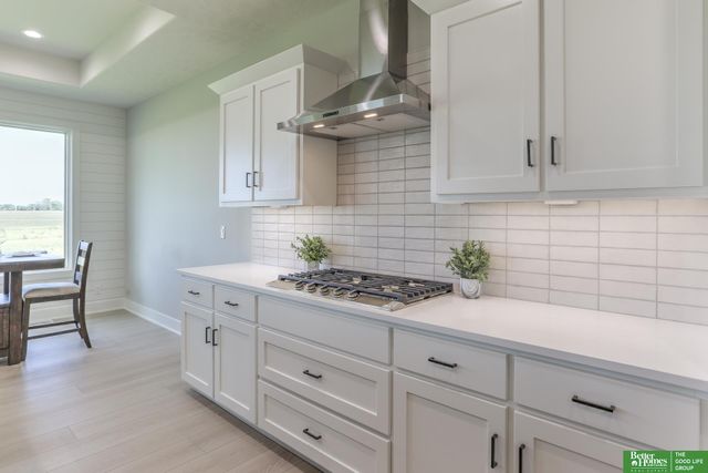 5708 N 198th Street, Elkhorn, NE 68022