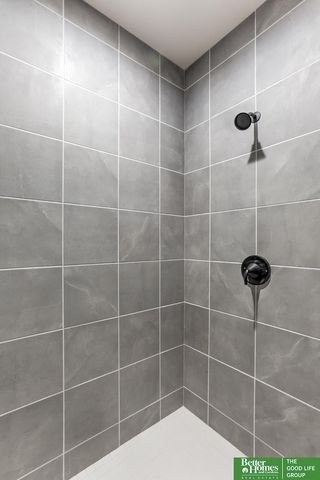 5708 N 198th Street, Elkhorn, NE 68022