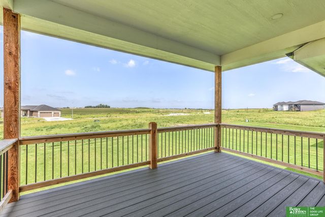 5708 N 198th Street, Elkhorn, NE 68022