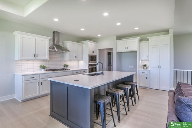 5708 N 198th Street, Elkhorn, NE 68022