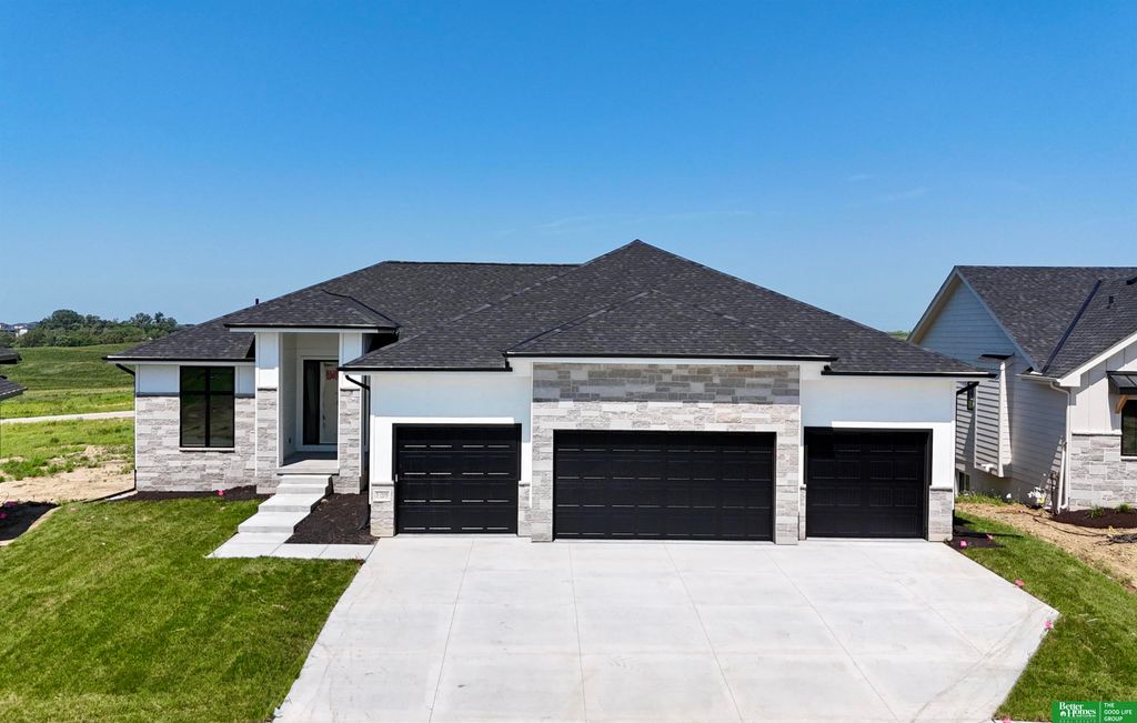 5708 N 198th Street, Elkhorn, NE 68022