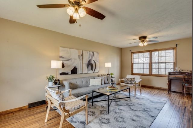 8114 E Willowbrook, Wichita, KS 67207