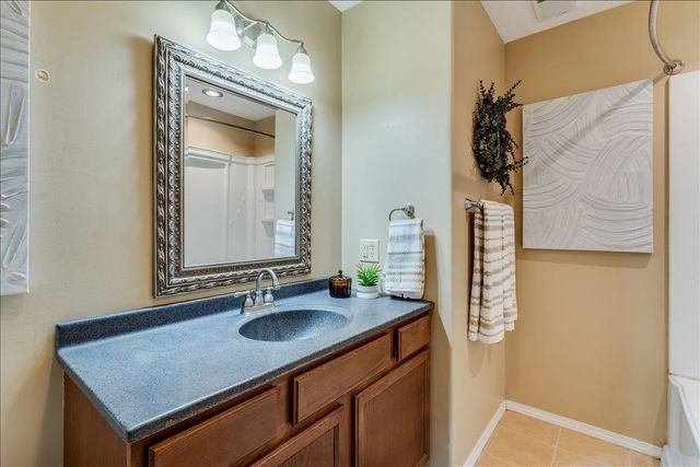 8114 E Willowbrook, Wichita, KS 67207