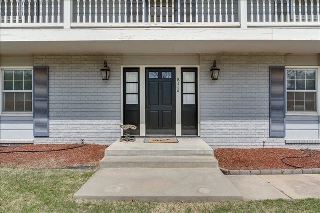 8114 E Willowbrook, Wichita, KS 67207