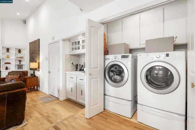 614 Thornhill Rd, Danville, CA 94526