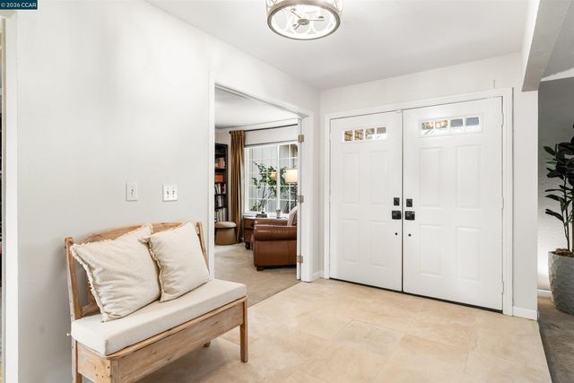 614 Thornhill Rd, Danville, CA 94526